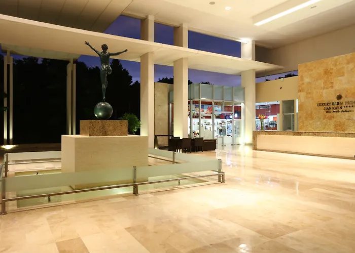 Bahia Principe Luxury Akumal (Adults Only)